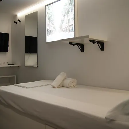 M Pods Kapselhotel 2*