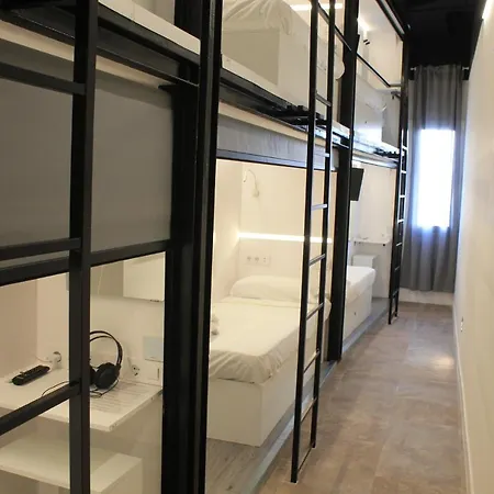 M Pods Capsule hotel Malaga